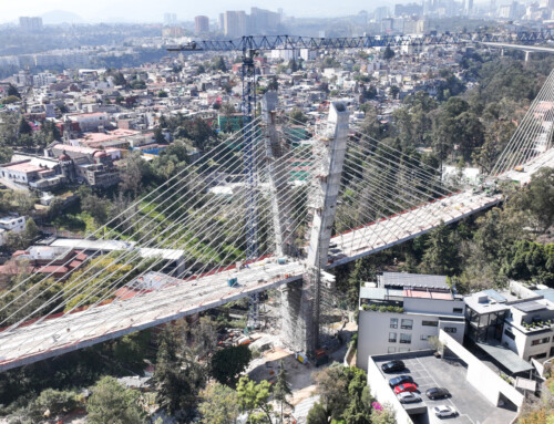 Conagua Viaduct. Mexico – Toluca Railway. Mexico City. Under construction.
