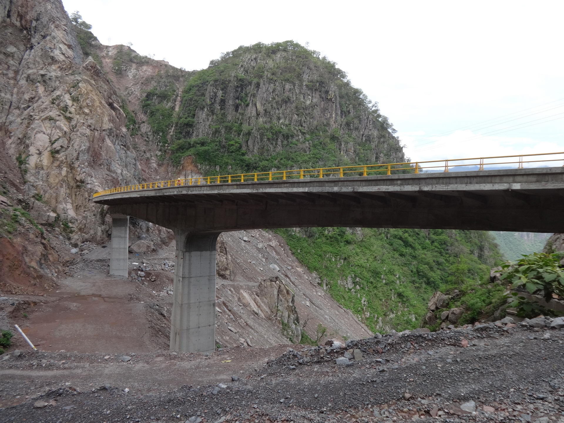 Puente el Platanito. Autopista Durango-Mazatlan. México. 2012.