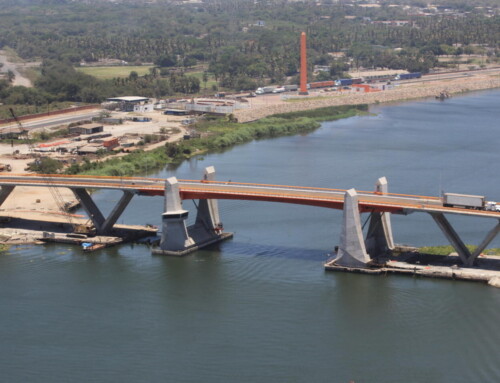 Albatros Bridge Michoacan de Ocampo. México. 2009.